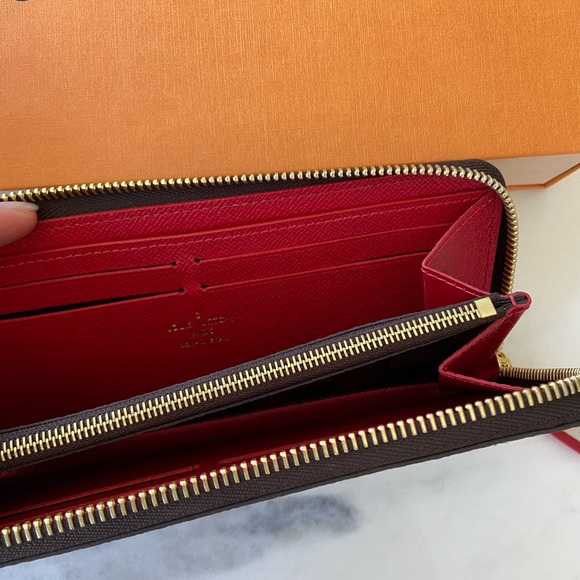 SOLD NWT Louis Vuitton Clémence wallet - Picture 2 of 4